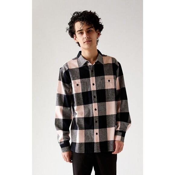 NWT Pacsun Mens Classic Plaid Flannel Button Down Long Sleeve Pink/Black Small - Picture 1 of 12